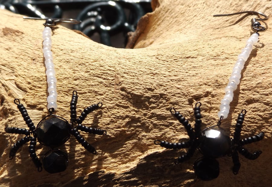 Halloween black spider earrings with white seed beads
