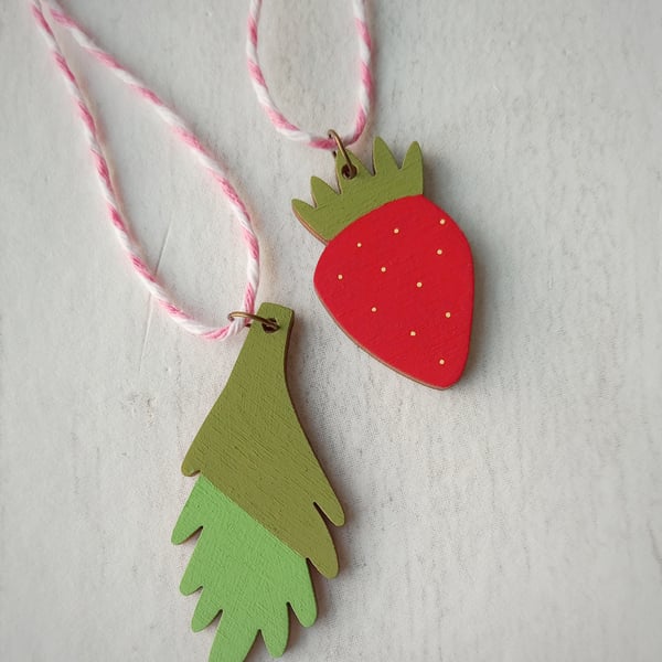 Strawberry Hanging Decoration, Summer Decor, Fruit Decoration, Keepsake