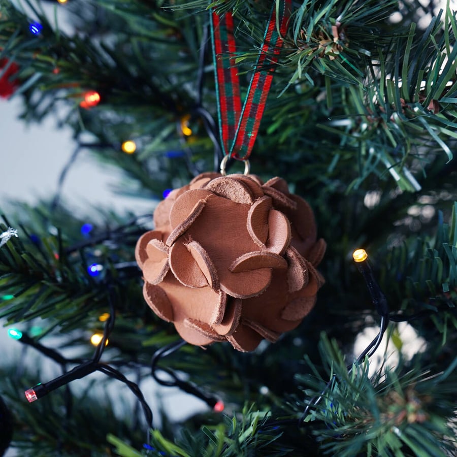 Leather christmas bauble - brown