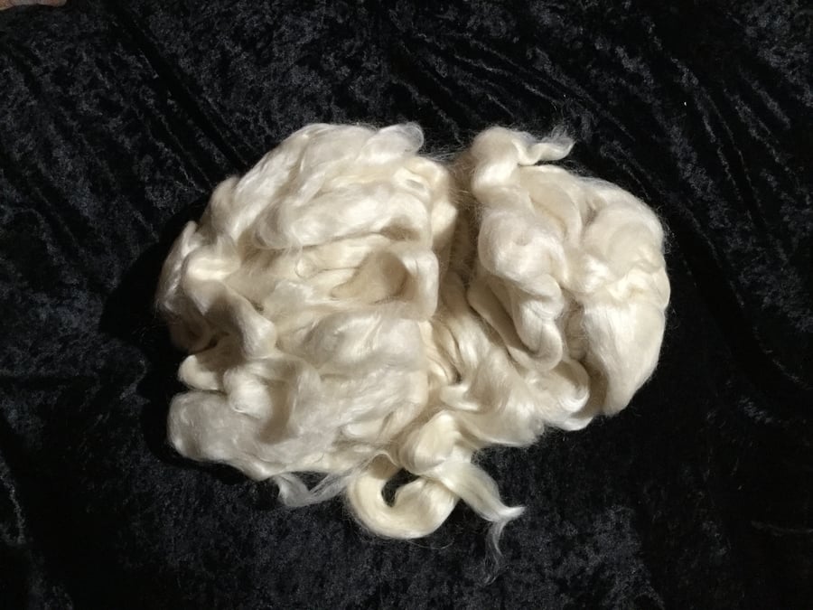 Mobair Mohair Tops 1kg in Natural