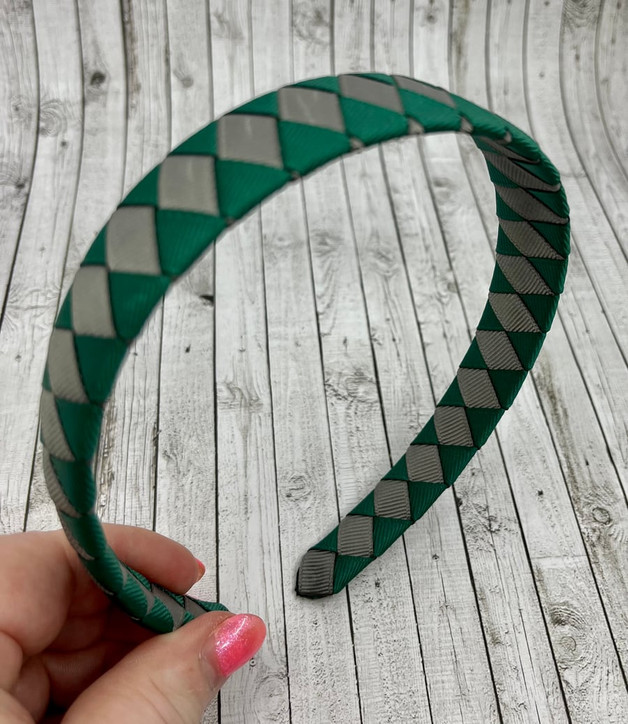 School Hunter Green and Grey Diamond Pleated Hairband