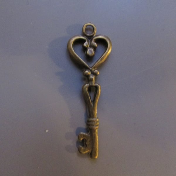 Bronze Key Jewellery making charm pendant