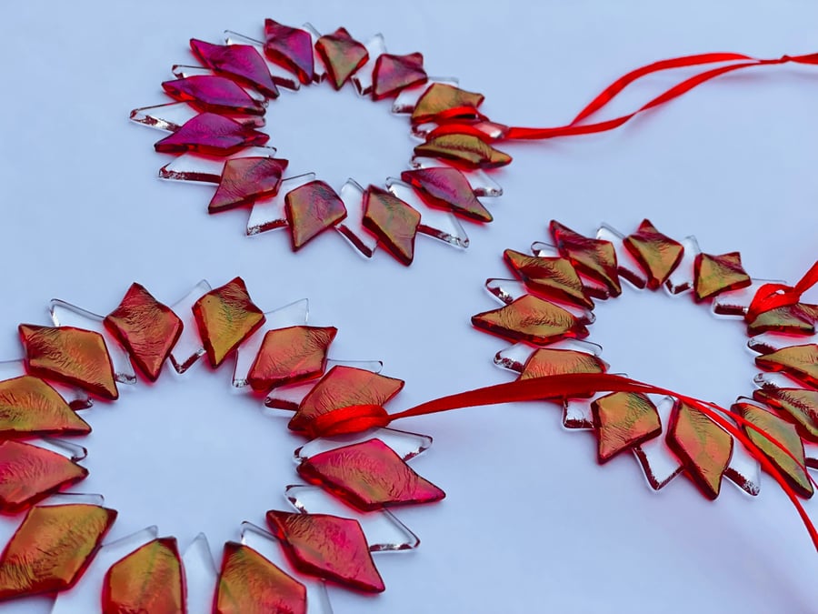 Fused glass Christmas wreath in iridescent red