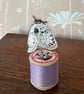 Mini Bobbinbee - Crochet Bee on a vintage wooden bobbin - Image 4
