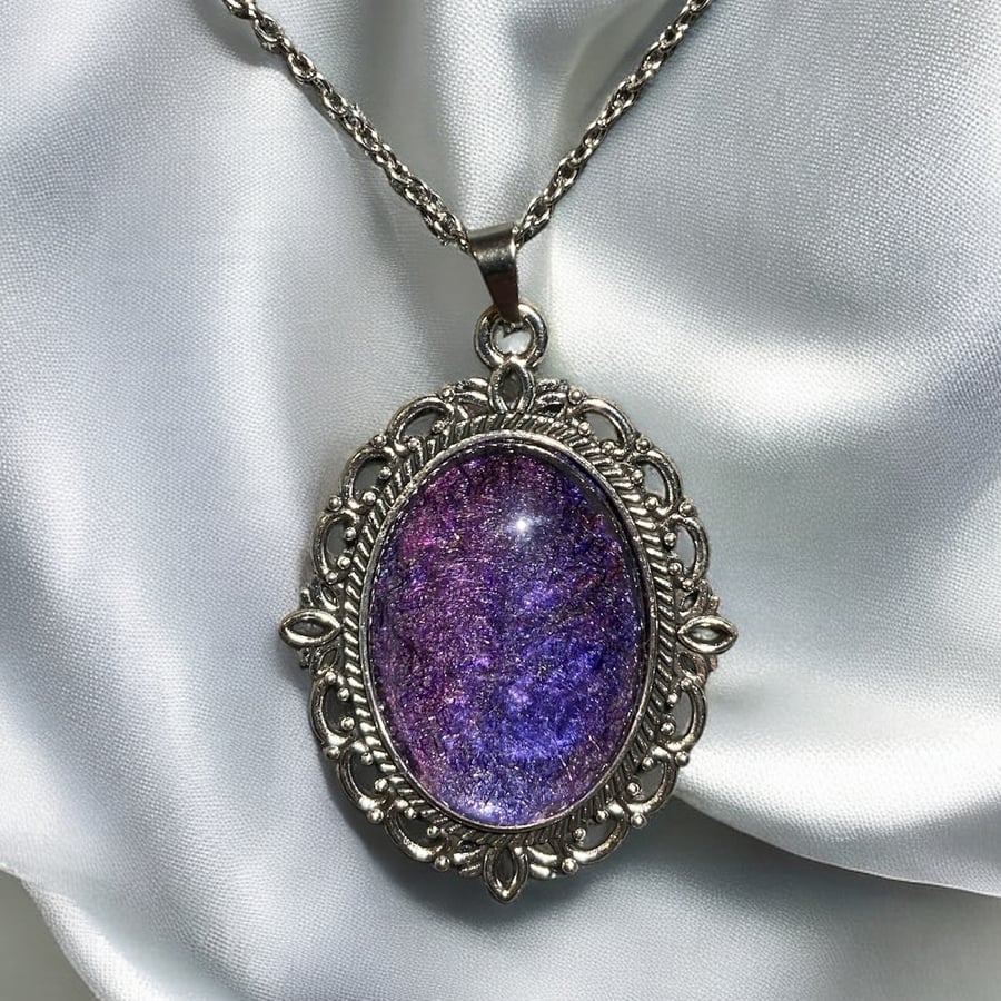 Vintage style purple wool and silk pendant necklace with glass cabochon