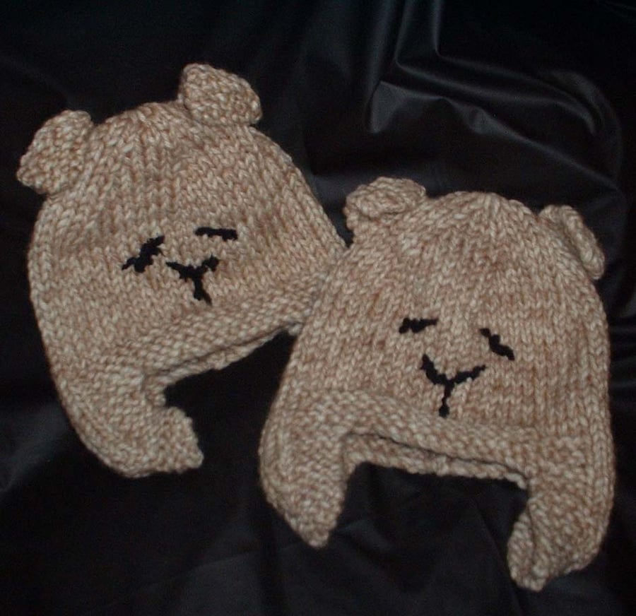 hand knitted childs bear hat- beige mottled