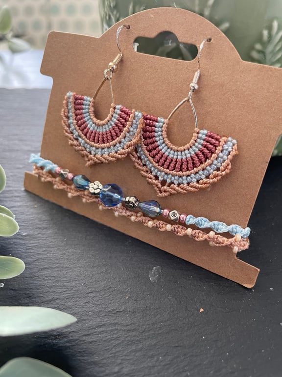 Bracelet and earring set, micro macrame beaded jewelry set, boho vibe 