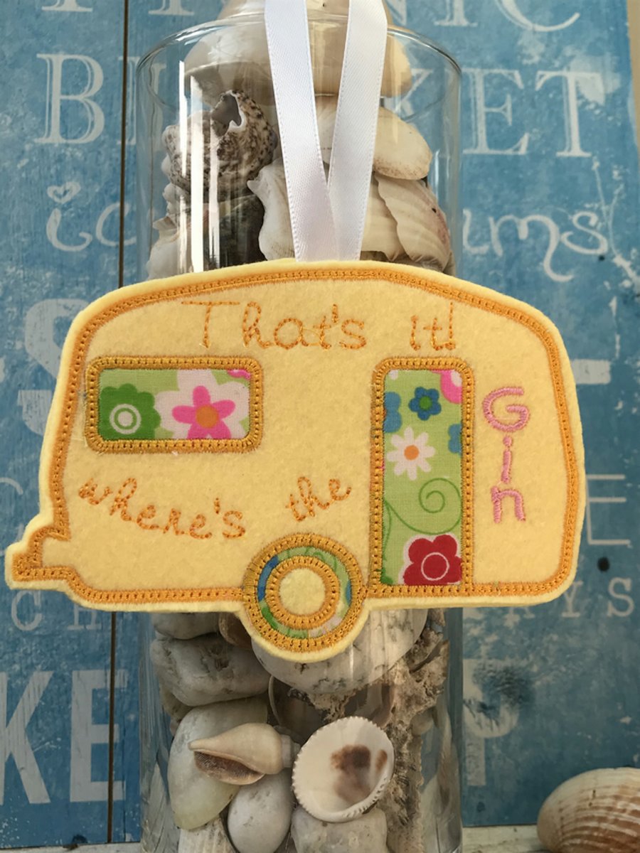 Caravan red and golden