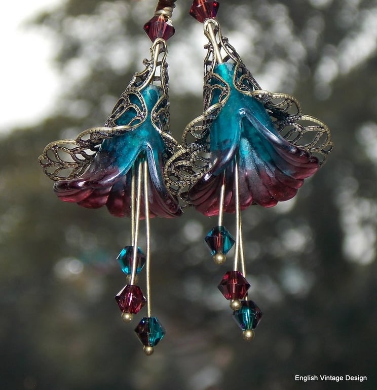 Teal and Burgundy Hand Painted Lucite Lily Flower Earrings, Floral Boho Vintage 
