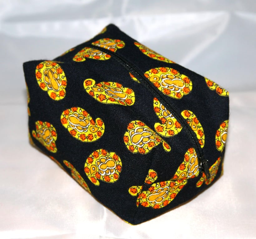  Make up bag, Black and Yellow, Zipped, Boxy