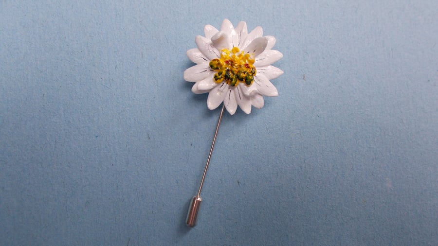 White Wild MARGUERITE DAISY PIN Wedding Lapel Flower Brooch HANDMADE HANDPAINTED