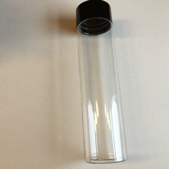 Drinking bottle. Ready to decorate. 