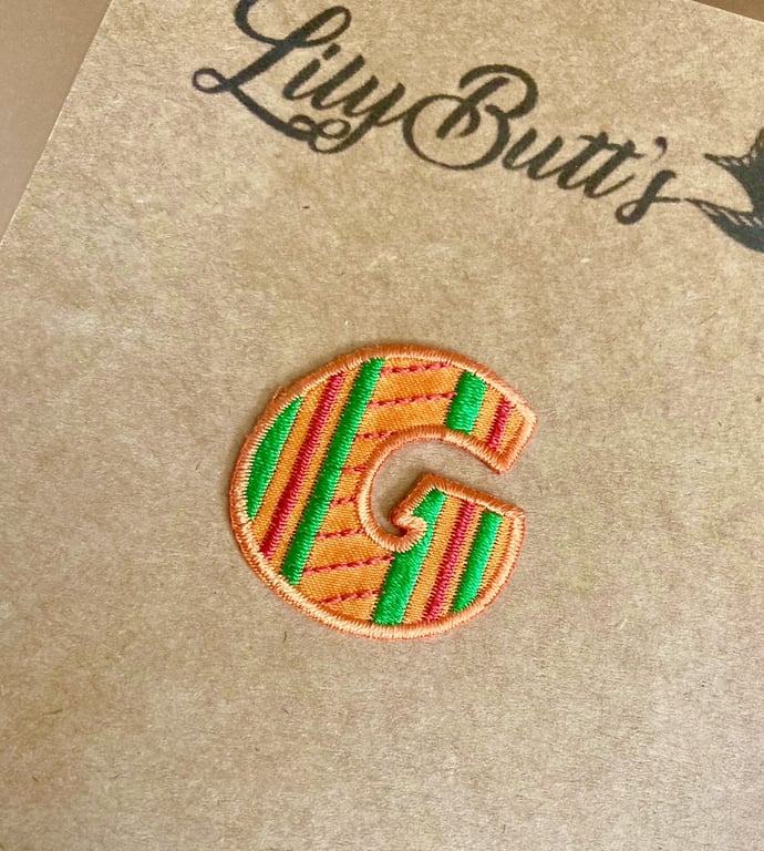 Embroidered Letter G Iron on Patch 3.3 cm x 3,4 cm