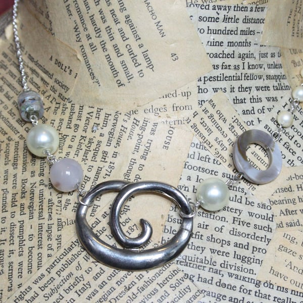 Silver Tone Swirl Pearl Bead Assemblage Necklace