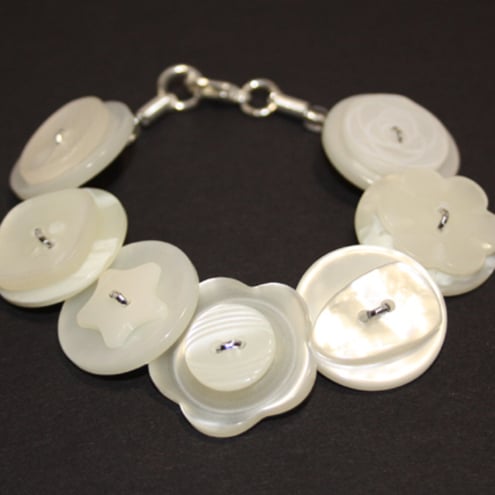 Pearlescent button bracelet FREE UK SHIPPING