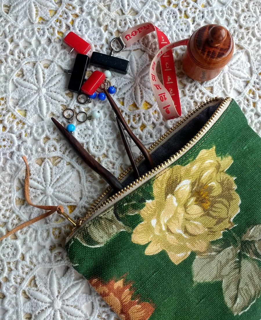 Little notions pouch