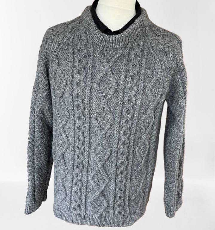 Grey Hand Knitted Aran Weight Shetland Wool Sweater Chest 107-112cms (42-44")