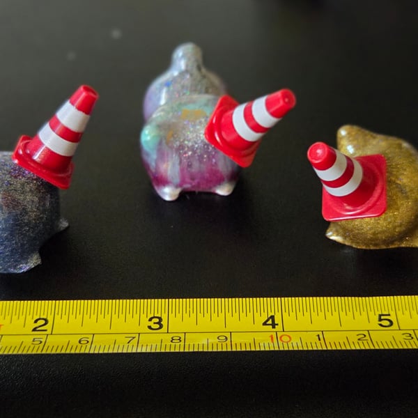 Nipfest perfectly imperfect stump tail Glitter Cats