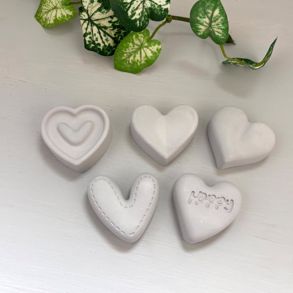 Set of 5 Grey Heart Fragrance Stones – Handmade Aroma Stones