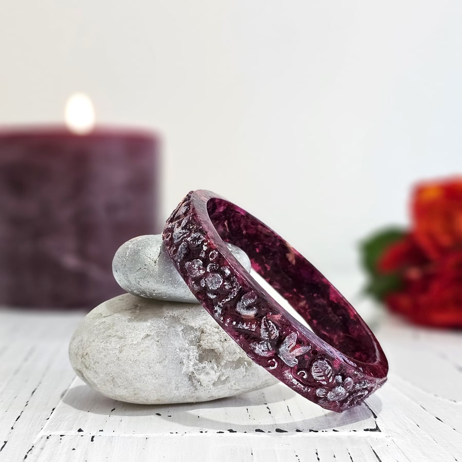 Large Red Decorative Love Bangle with Rose Quarts Petals ER1-BRED1
