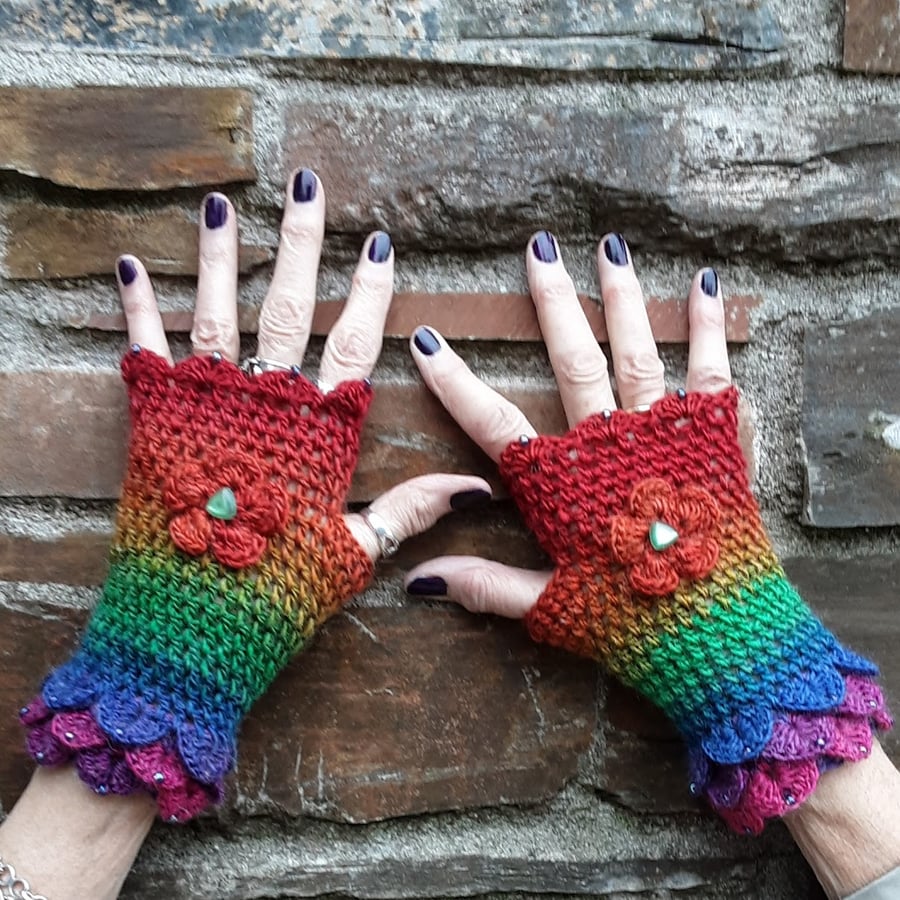 Wrist warmers. Fingerless gloves. Crochet gloves. Eye catching. Free UK postage.