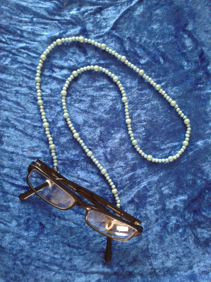 Beaded Spectacle Glasses Chain (pale blue)