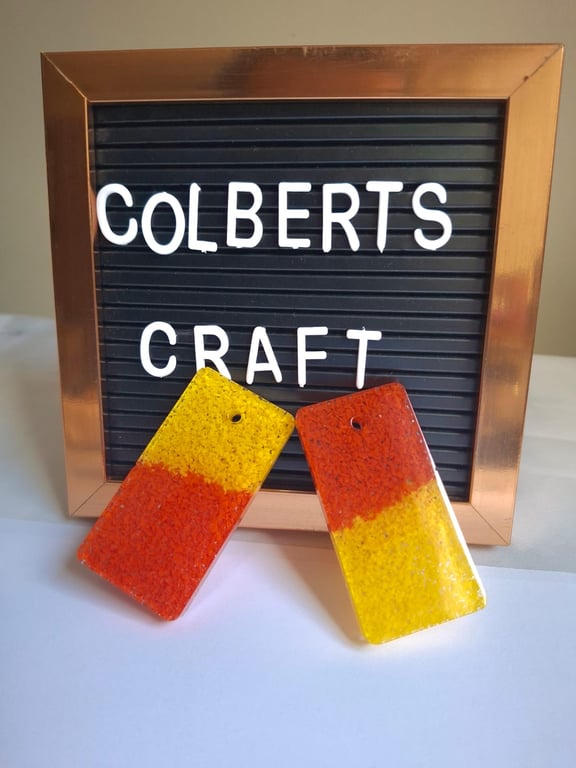 Duel colour resin keyring 