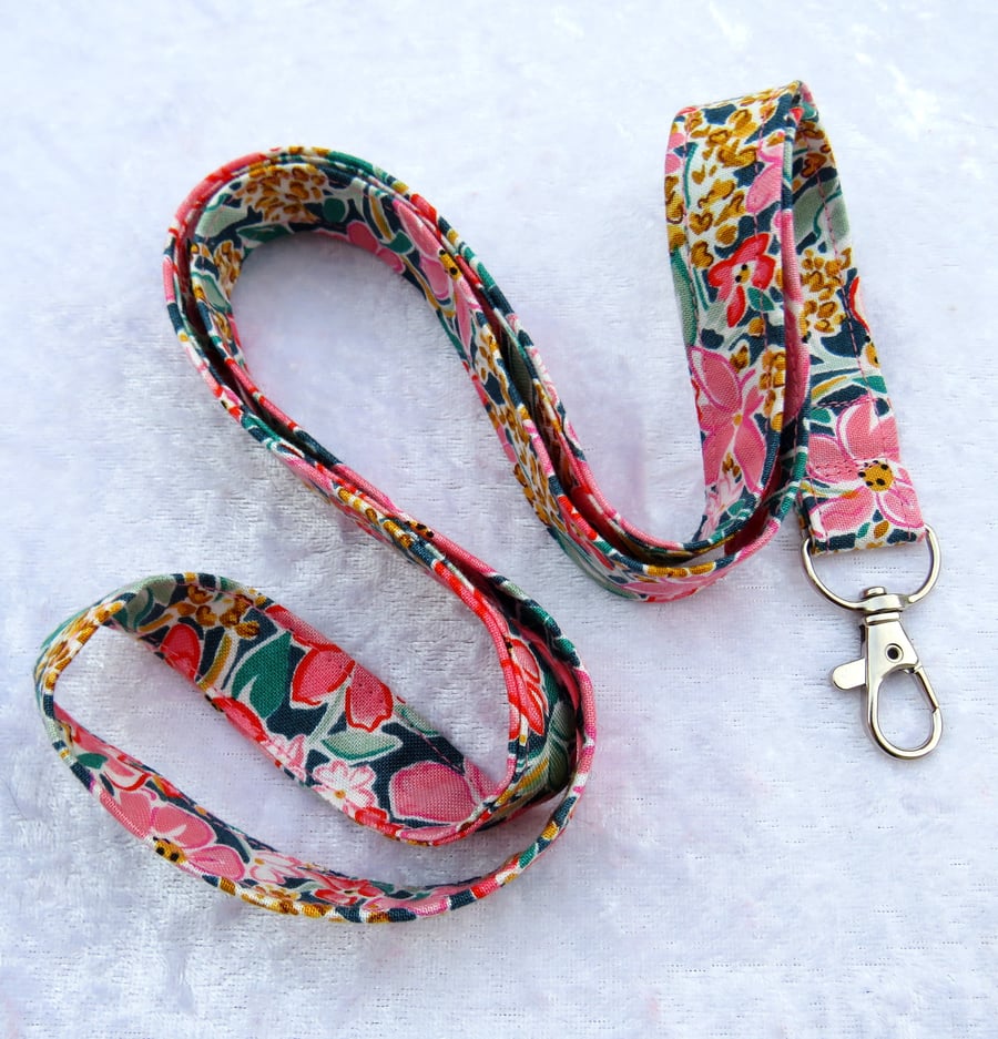 Liberty cotton lanyard, with swivel lobster clip, floral
