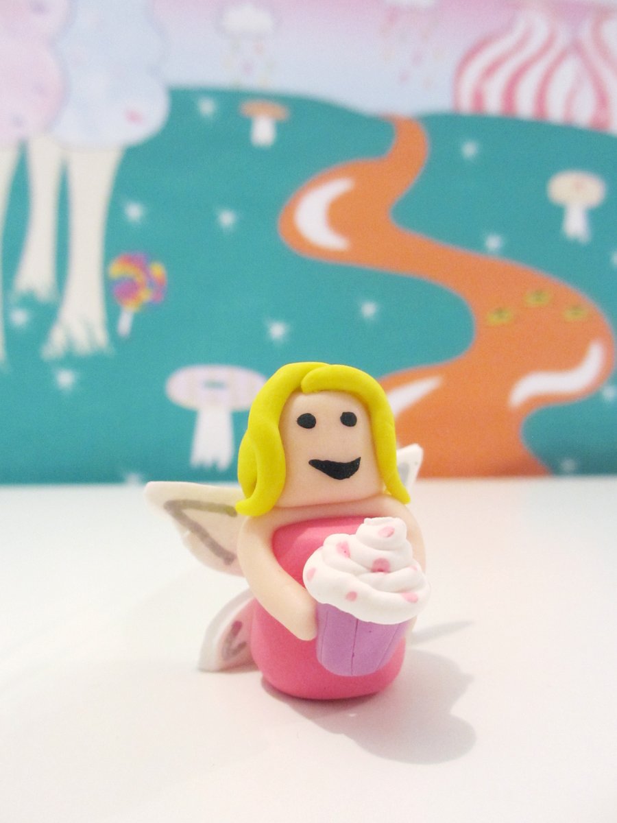 Clarissa the Cupcake Fairy - Butterscotch Forest Fairies