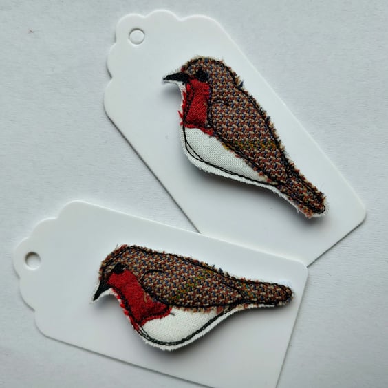 Embroidered Robin Bird Brooch
