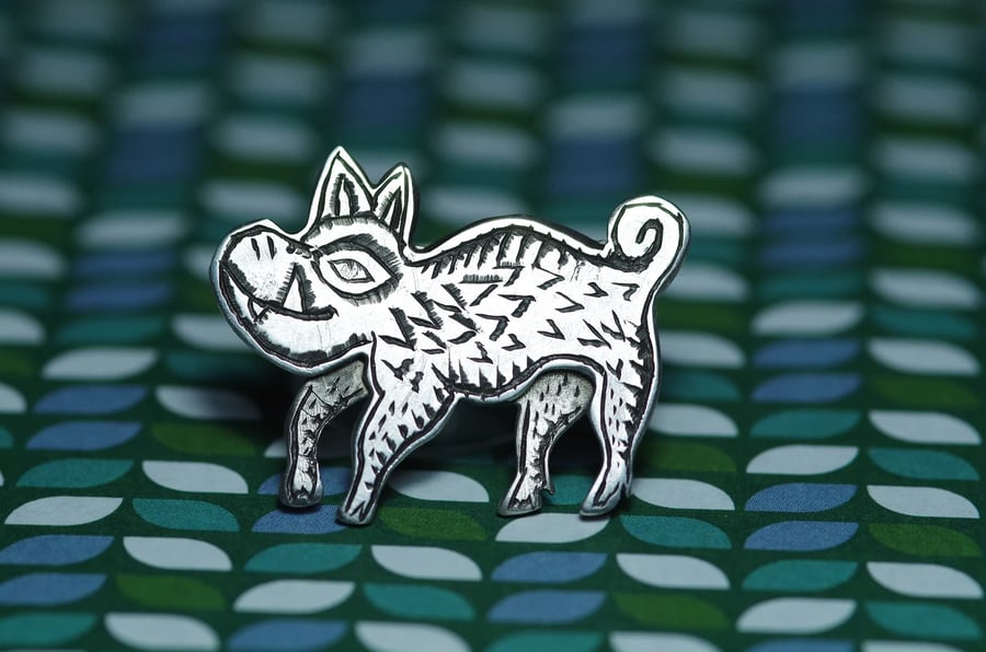 Medieval Wild Boar lapel pin - Handmade Sterling Silver pin badge