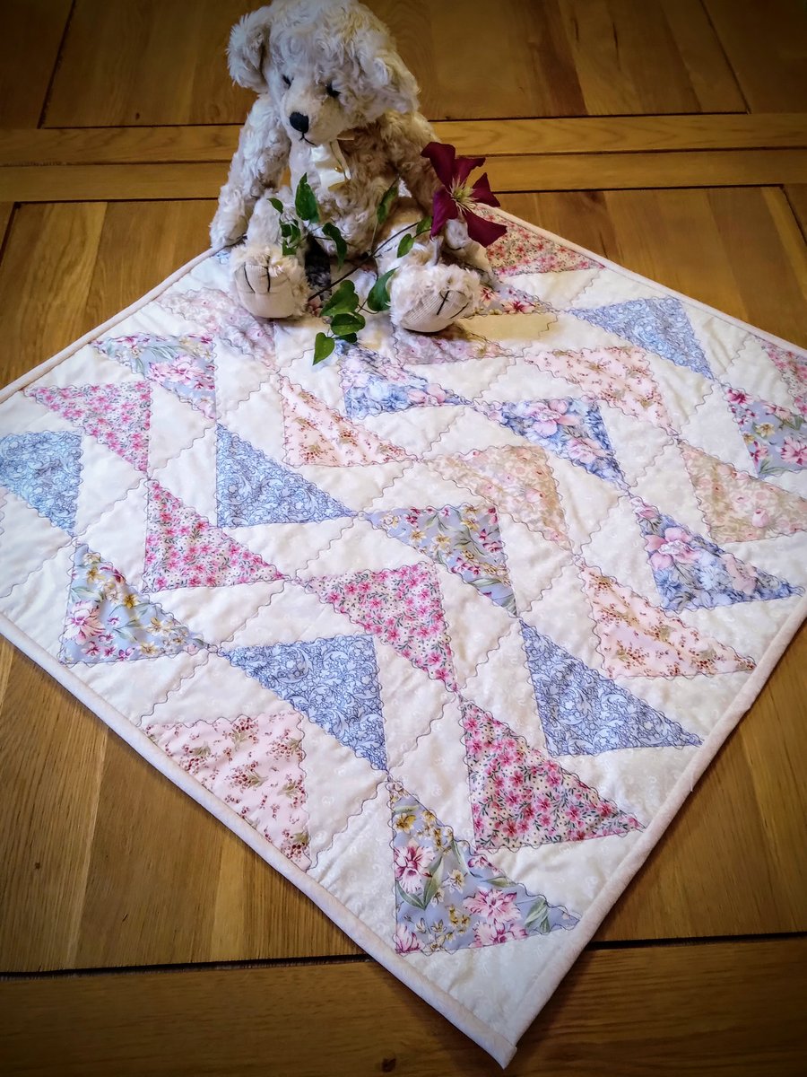 Machine quilted pastel FLYING GEESE hand-finished patchwork quilt for BABY