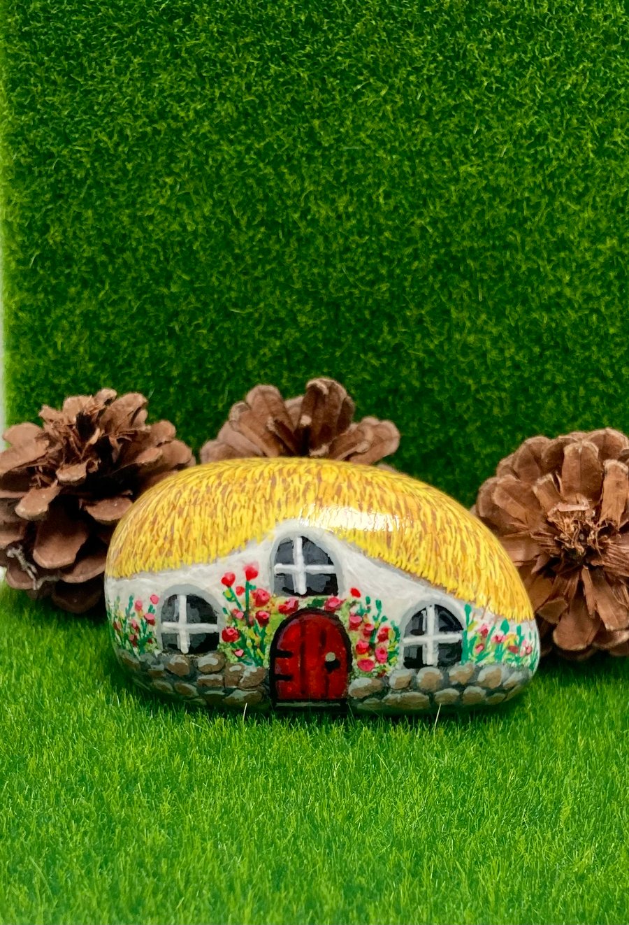 Thatched Fairy Garden Cottage Rock Art Natural Stone Painting Paperweight