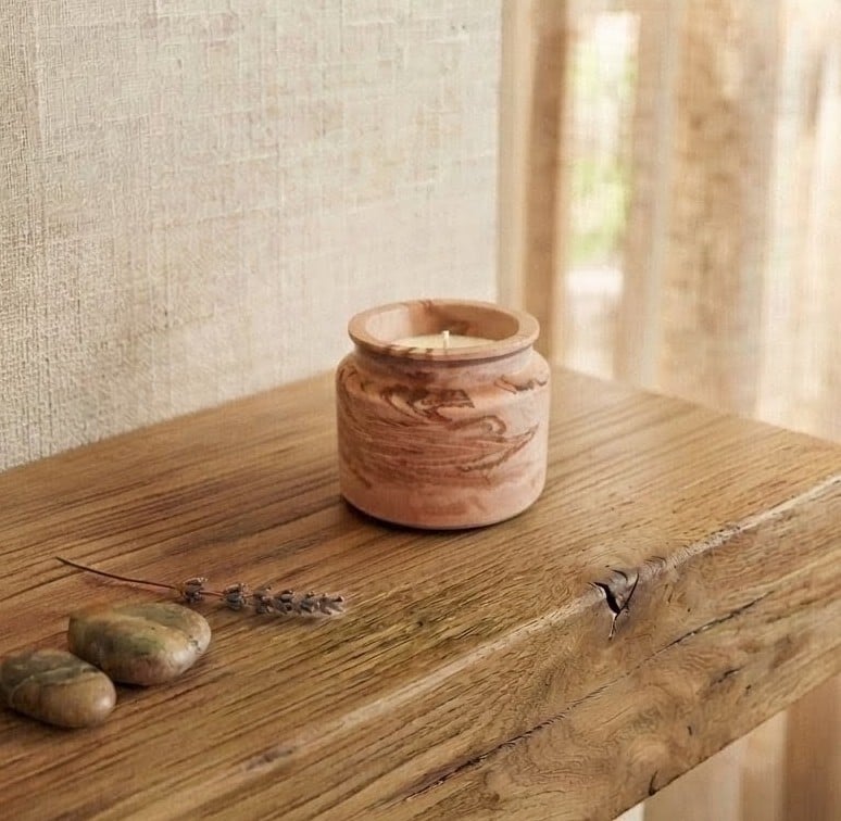 Terracotta-Inspired Eco-Resin Jar with Sandalwood Scented Candle