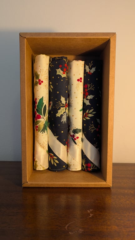 Two Tone Winter Berries Christmas Napkin Four Piece Set