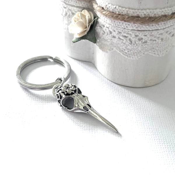 Silvertone Bird Skull Keyring