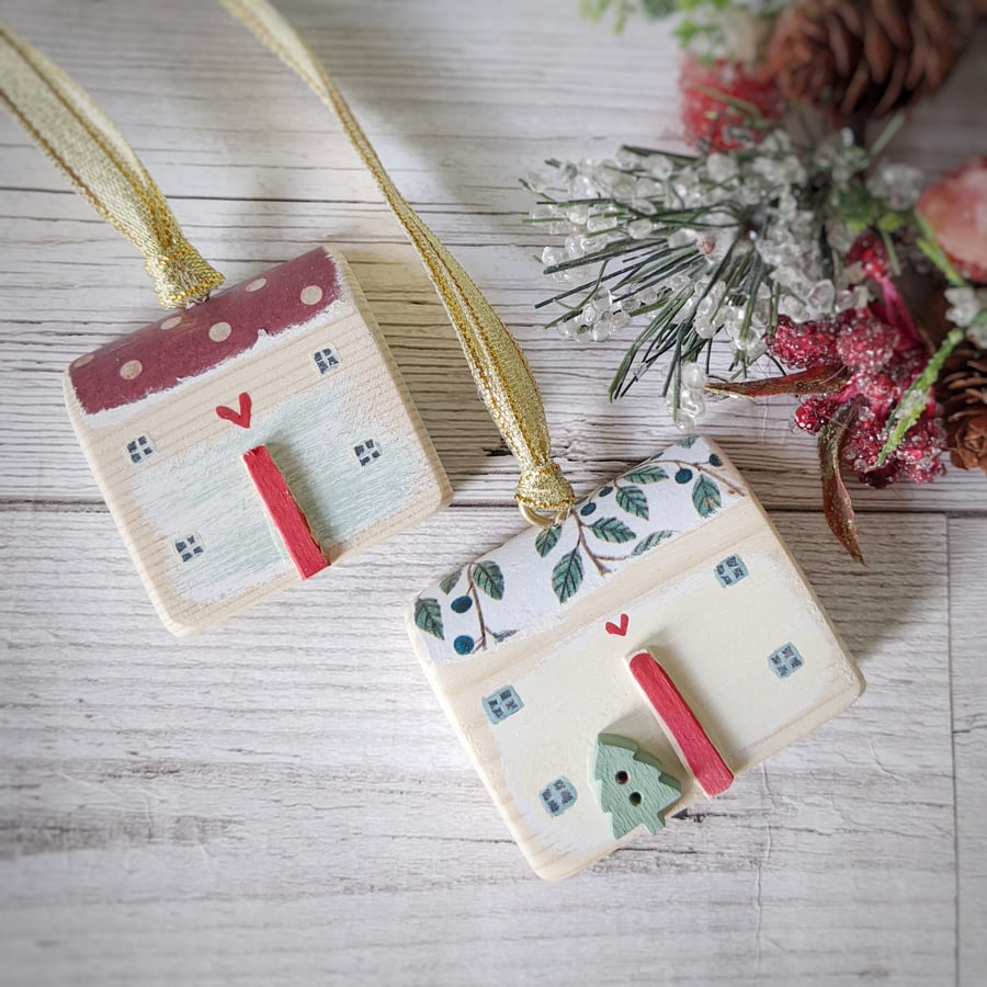 Set of 2 Painted Christmas House Hanging Decorations White and Blue