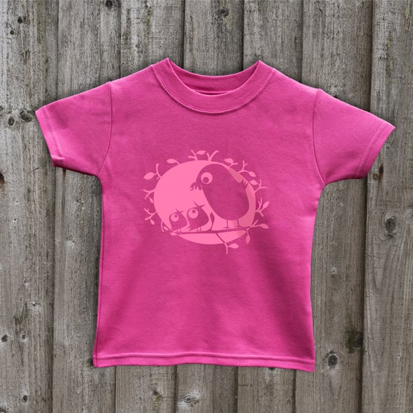 FEEDING BIRDS  T Shirt