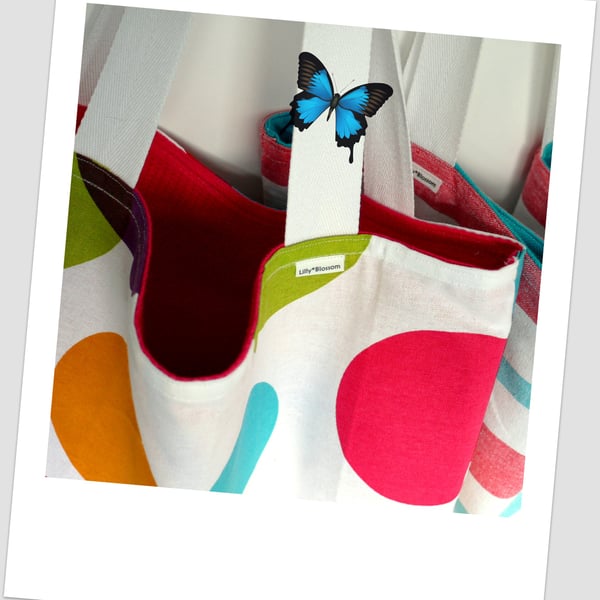 PDF Reversible Tea Towel Tote Sewing Pattern by LillyBlossom