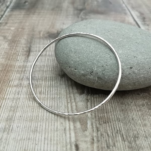 Sterling Silver Slim Hammered Oval Stacking Bangle