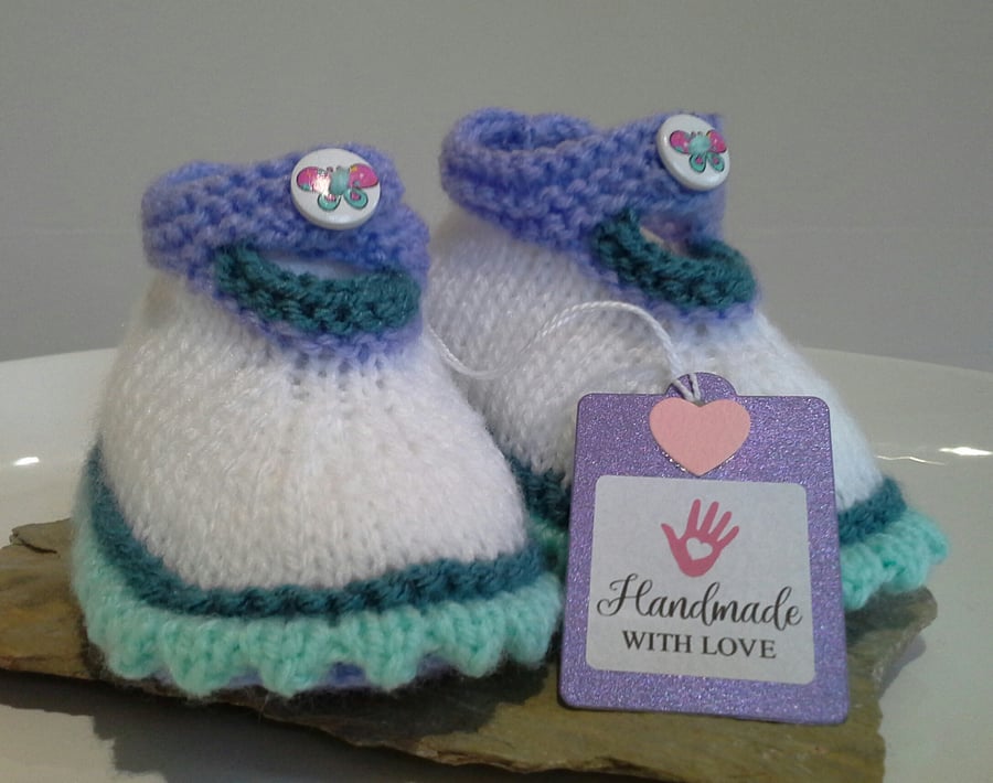 Baby Girl's Knitted Shoes 6-9 months size