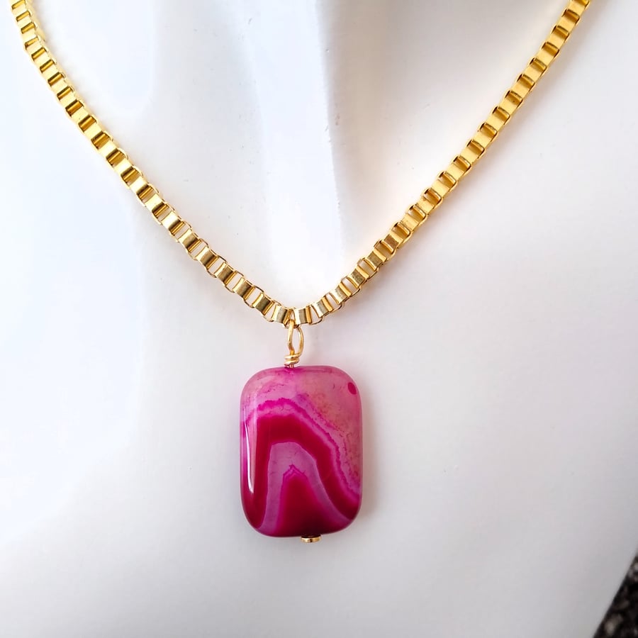 Fuchsia Stripe Agate Rectangle Pendant On Chunky Gold Plate 3mm Box Chain 17inch