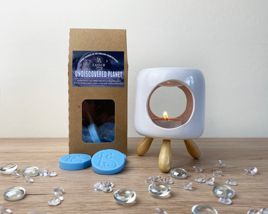 Undiscovered Planet - Luxury Soy Wax Melts - Vegan friendly and Cruelty Free