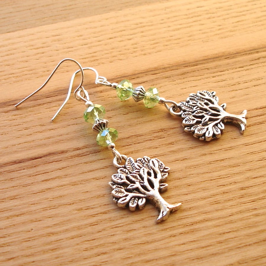 Green Tree Charm Bead Earrings