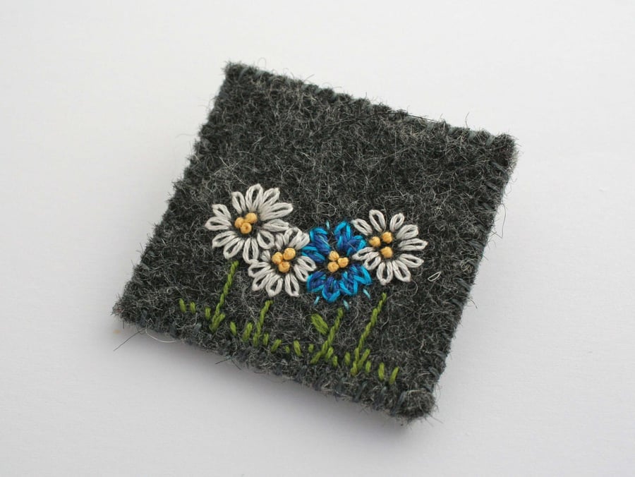 Blue and White Daisy Embroidered Brooch