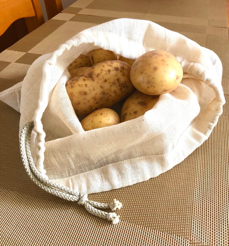 Set of 3 produce bags made from organic muslin cotton