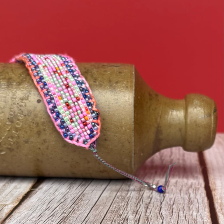 Glass Seed Bead Bracelet - Green Hearts