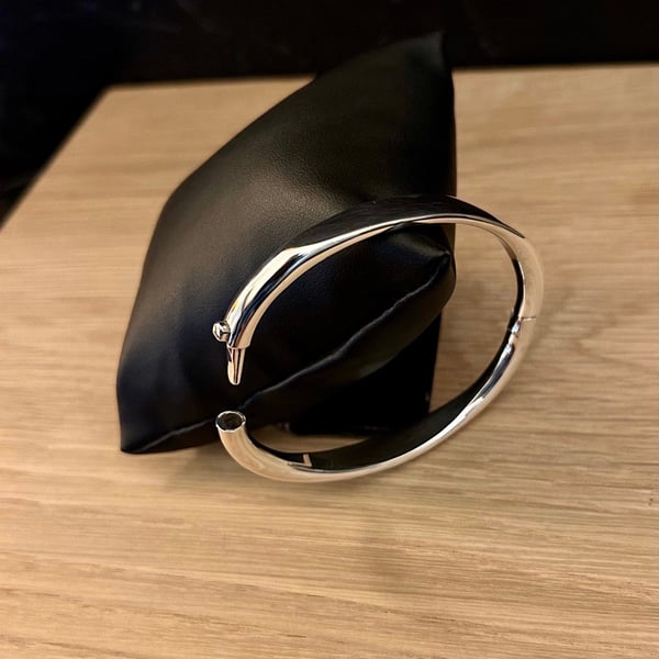 "Ephemere" - Handmade Sterling Silver Hinged Bangle - 65g - Made to any size
