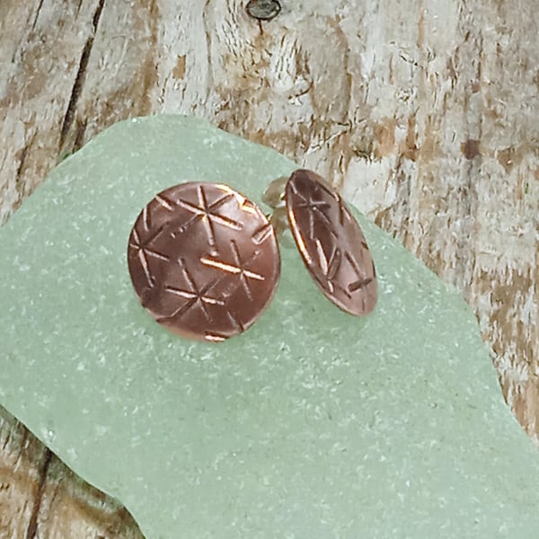 Star Stamped Copper Stud Earrings (ERCUSTDC7) - UK Free Post