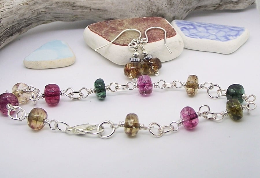 Agate gemstone and wire bracelet and earrings pink green silver